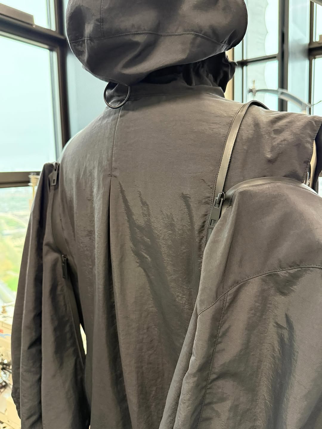 FORM: SHELL / ENVIRONMENT / TASLAN + TRANSFORMABLE WINDBREAKER