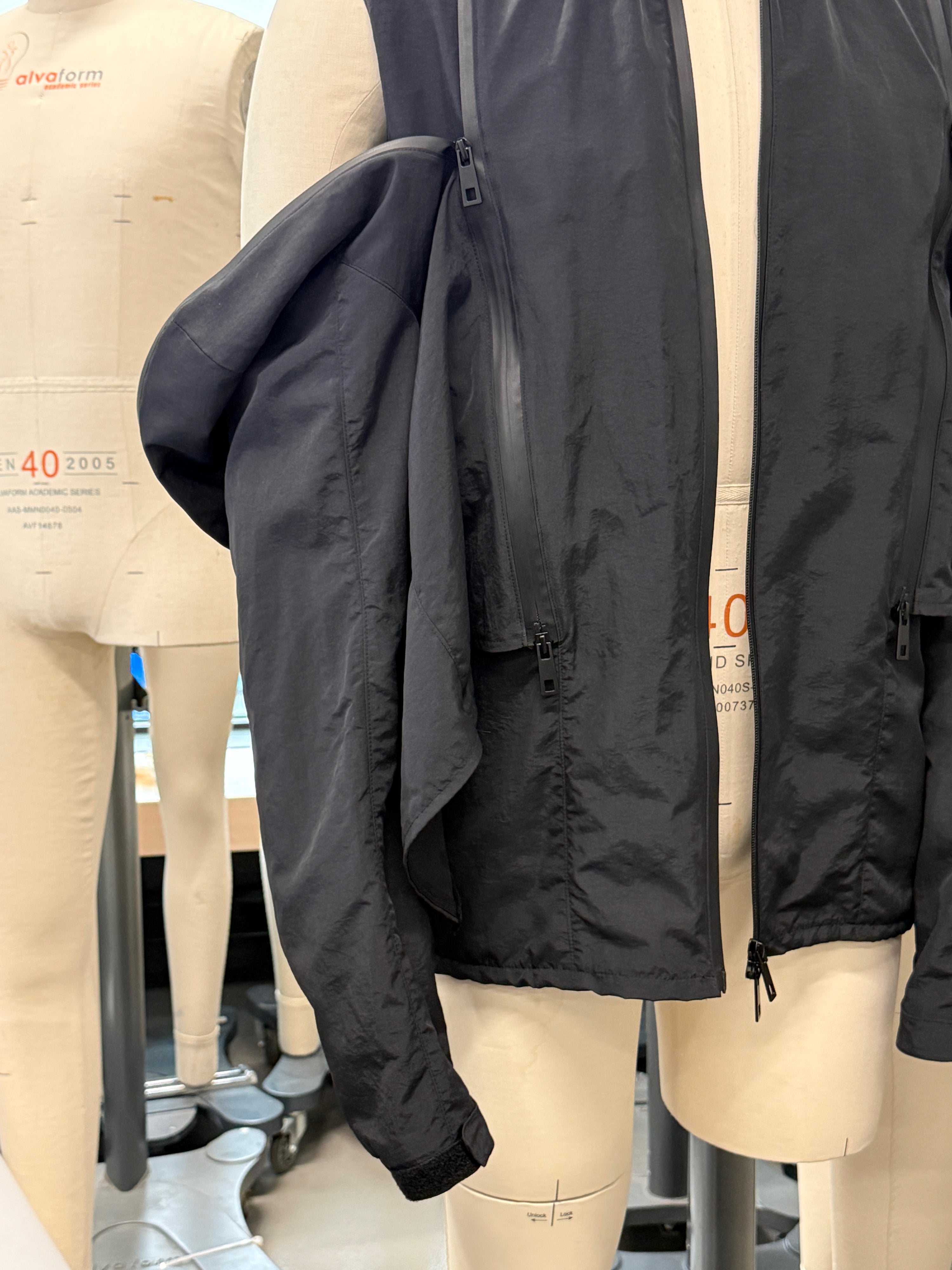 FORM: SHELL / ENVIRONMENT / TASLAN + TRANSFORMABLE WINDBREAKER