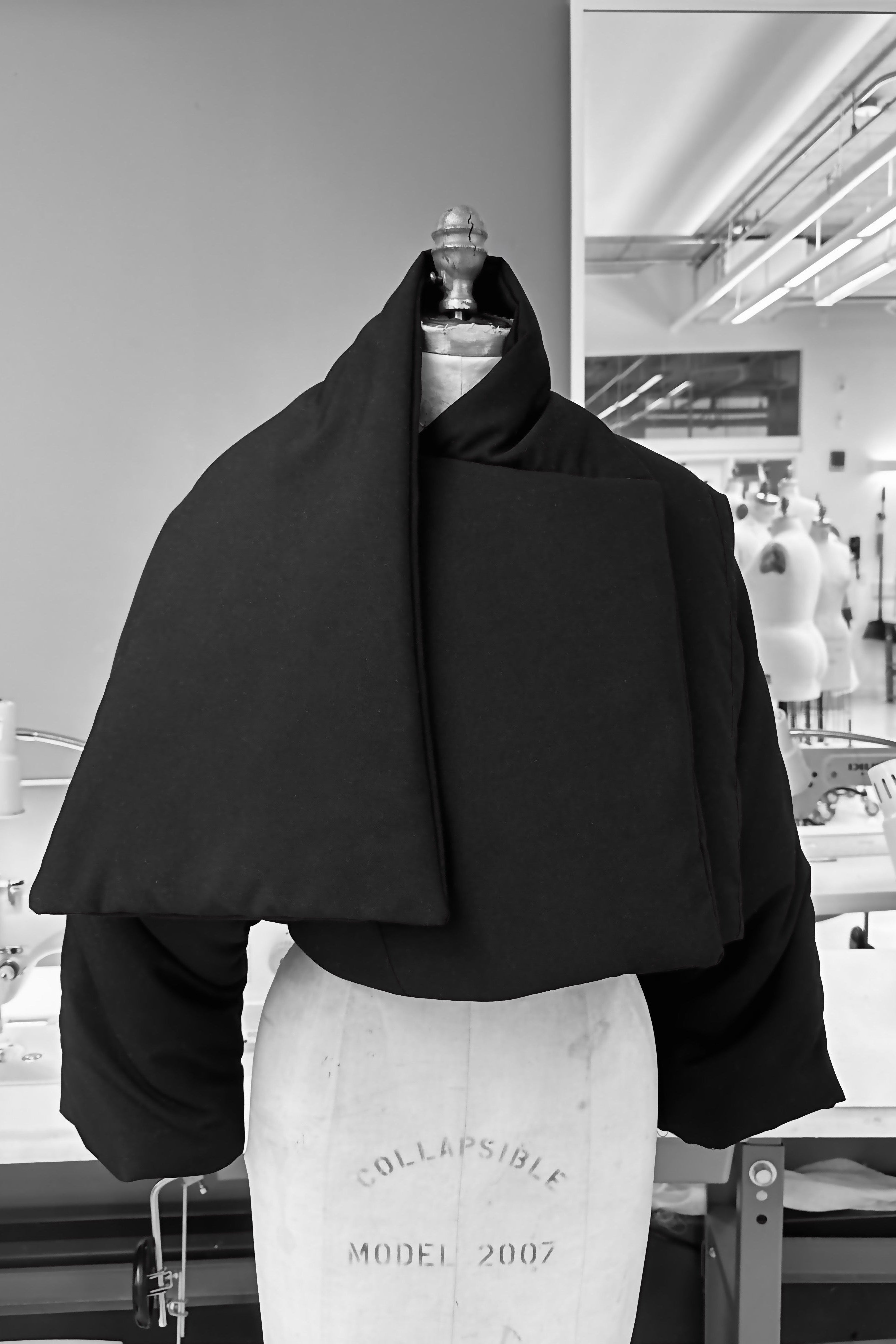 FORM: INSUL / Thermal / Solution-Dyed + Asymmetrical Jacket